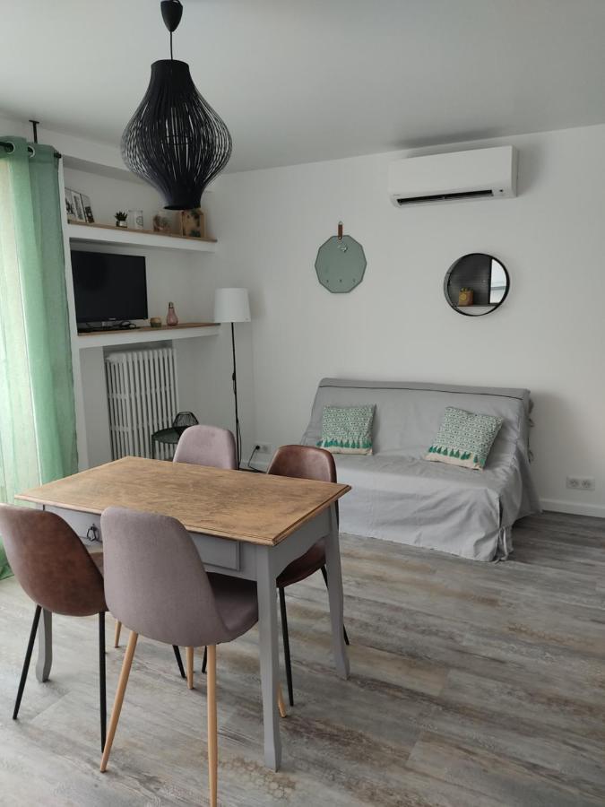 Climatise Avec Balcon,wifi, Proche Remparts